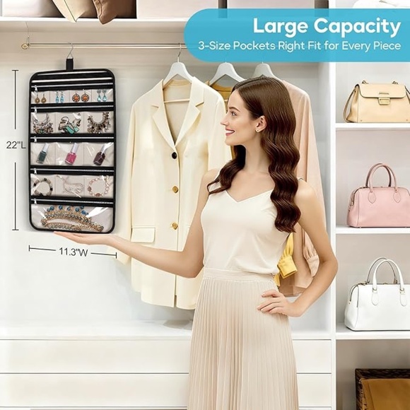 MISSLO Jewelry - MISSLO Hanging and Foldable Jewelry / Accessory Organizer